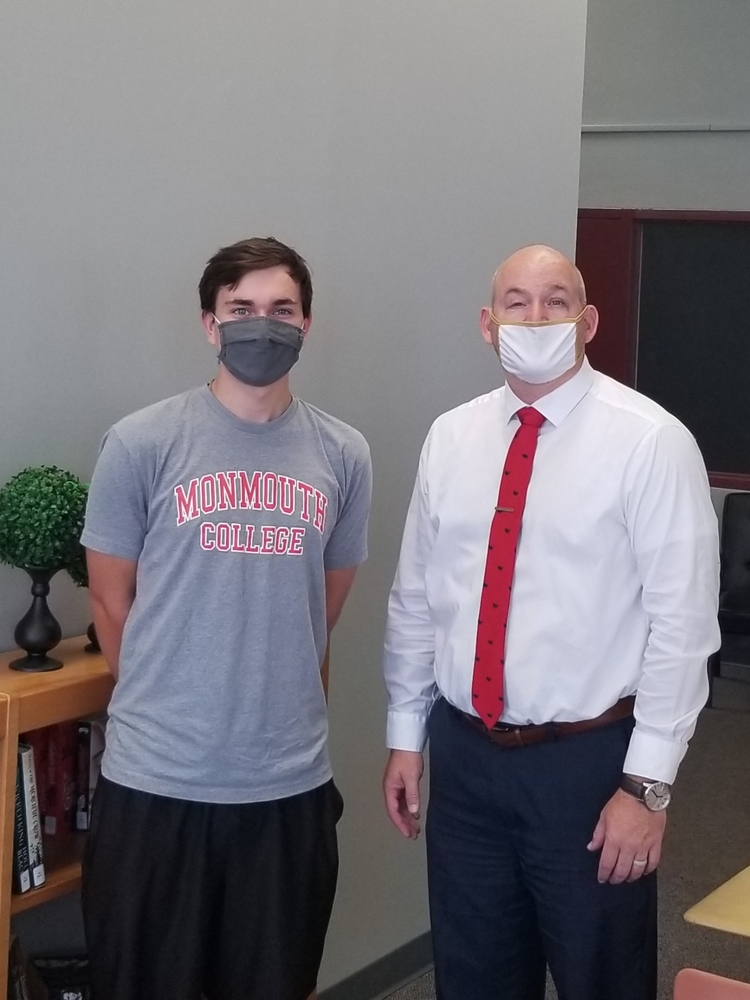 MAXWELL ZIMMERMAN CHOSEN AS MCHS 2020/2021 DAR GOOD CITIZEN